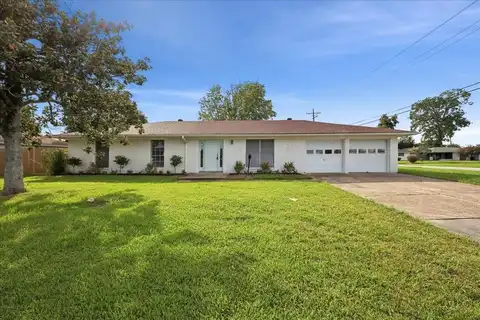 2904 Avenue O, Nederland, TX 77627