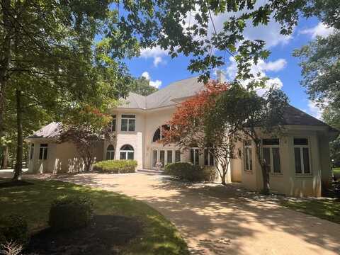 608 CLUB CIRCLE, DANIELS, WV 25832