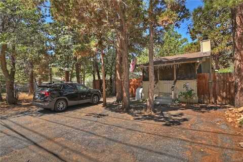 428 Maple Lane, Sugarloaf, CA 92386