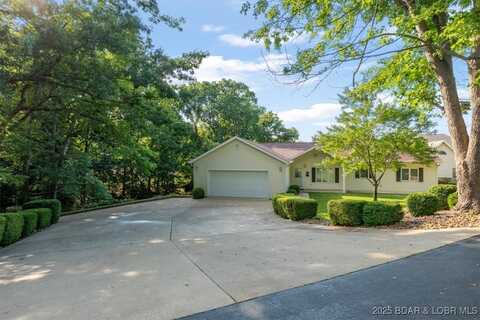 368 Red Bird Road, Lake Ozark, MO 65049