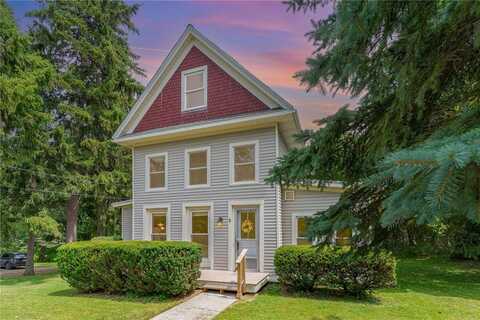 2 Michigan St, East Bloomfield, NY 14469