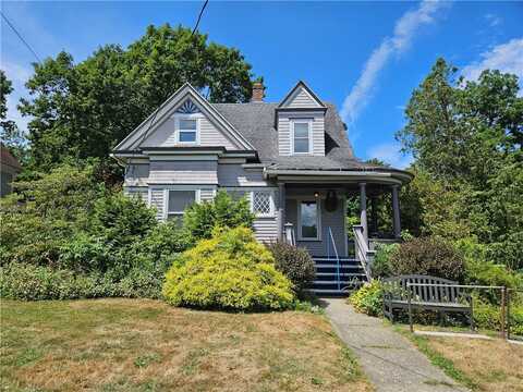 34 Thrall Street, Naples, NY 14512
