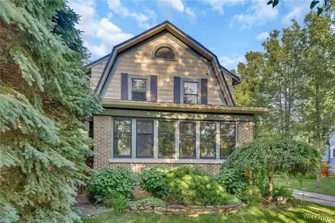 49 Burbank Drive, Amherst, NY 14226