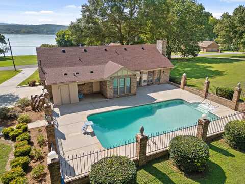 2058 Linwood Circle, Soddy Daisy, TN 37379