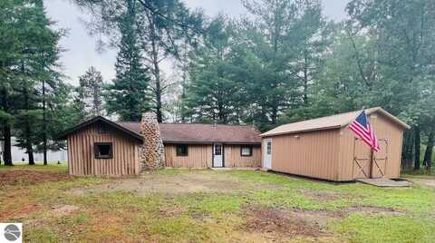 2706 NEWATCH AVENUE, GRAYLING, MI 49738