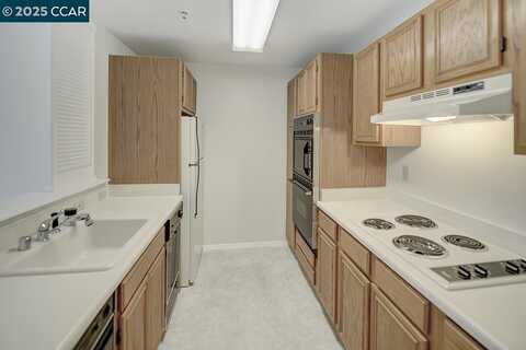 1840 Tice Creek, Walnut Creek, CA 94595