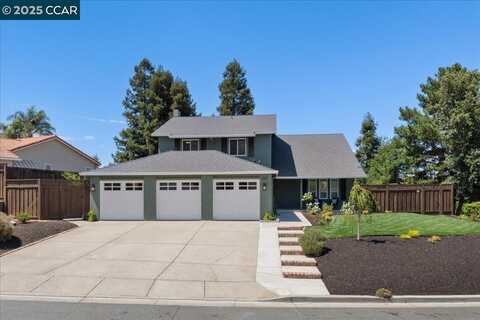 102 Mt Trinity Ct, Clayton, CA 94517