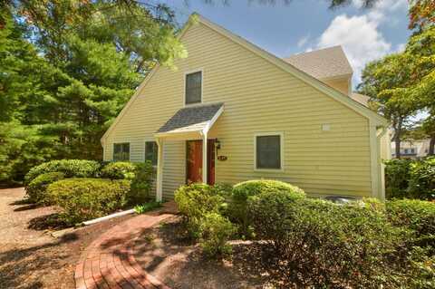 77 Shellback Way, Mashpee, MA 02649