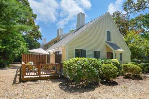 77 Shellback Way, Mashpee, MA 02649