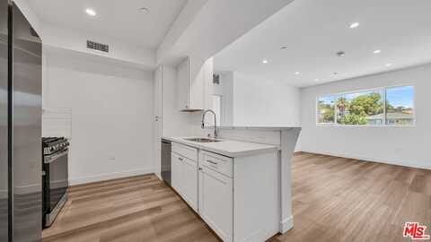 627 N Dillon St, Los Angeles, CA 90026