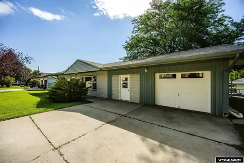 65 Park Lane, Buffalo, WY 82834