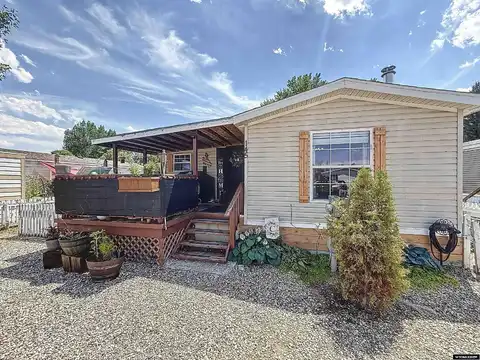 145 Flagstaff, Buffalo, WY 82834