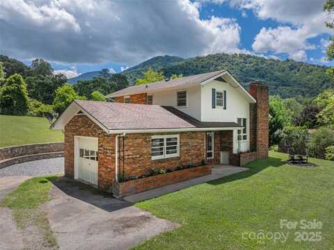 827 Oakdale Road, Waynesville, NC 28786