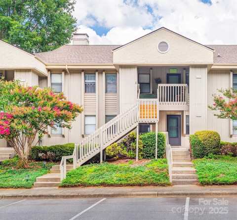1103 Abbey Circle, Asheville, NC 28805