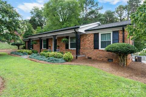 1071 12th Avenue NW, Hickory, NC 28601