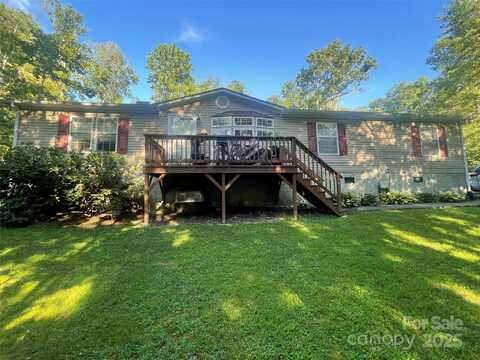 71 Evanwood Place, Hendersonville, NC 28792