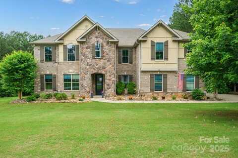 240 Bells Crossing Drive, Mooresville, NC 28117