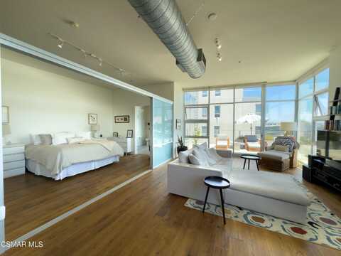 4080 Glencoe Avenue, Marina del Rey, CA 90292