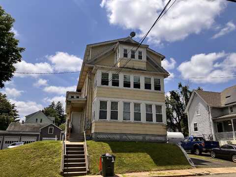 25 New Street, Meriden, CT 06450