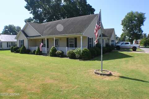 20 Poplar St, Finley, TN 38030