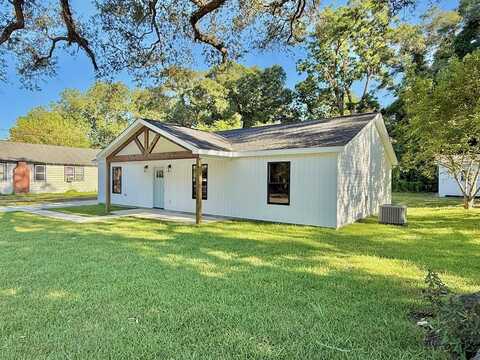 127 Campbell Street, Geneva, AL 36340