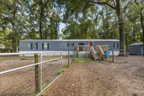 917 11th Ave, Trenton, FL 32693