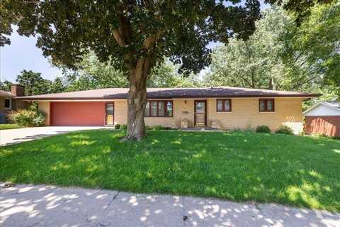 2845 Northridge, Dubuque, IA 52001