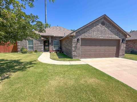 2210 Red Cedar, Woodward, OK 73801