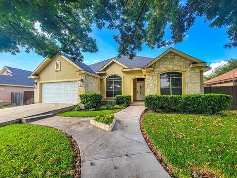 1467 Rockhill Dr, Eagle Pass, TX 78852