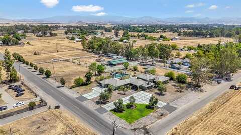 11514 Bullard Avenue E, Clovis, CA 93619