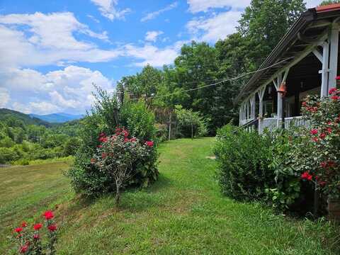 468 Watauga Road, Franklin, NC 28734
