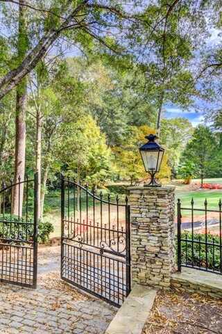 3541 Tuxedo Road NW, Atlanta, GA 30305