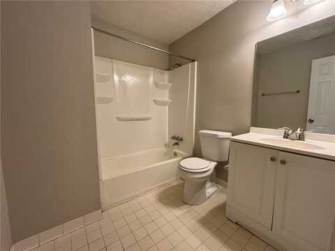 1014 Huntington Trace SE, Smyrna, GA 30082
