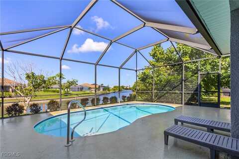 228 Nicholas Parkway E, Cape Coral, FL 33990