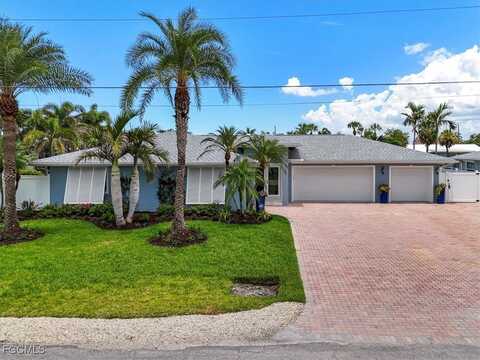 221 Albatross Street, Fort Myers Beach, FL 33931