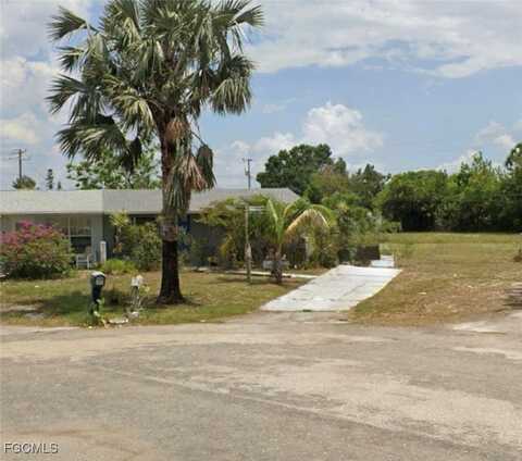 1100 Vineyard Place, Lehigh Acres, FL 33936