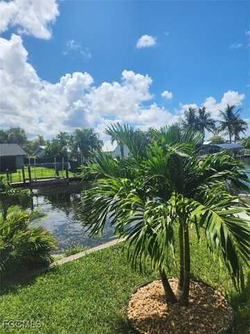 4805 Sorrento Court unit: 102, Cape Coral, FL 33904