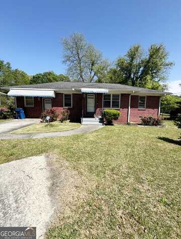 6718 Delta Dr, Riverdale, GA 30274