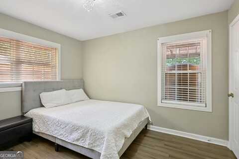 5950 Springview, Forest Park, GA 30297