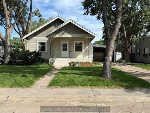 210 W 16th Street, Grand Island, NE 68801