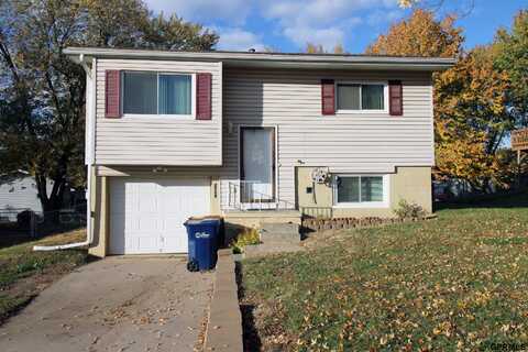2708 Bryan Avenue, Bellevue, NE 68005