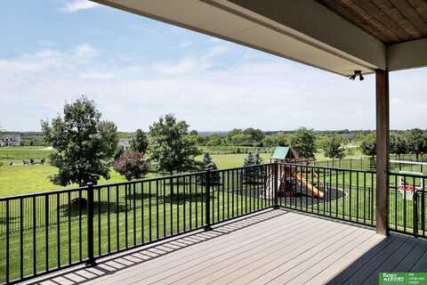 4426 S 220th Street, Omaha, NE 68022