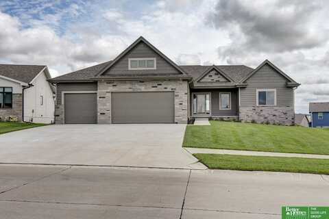 7131 N 172 Street, Bennington, NE 68007