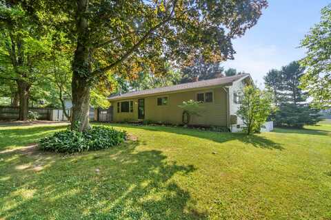 5912 Maple Dale Road, Jackson, MI 49201