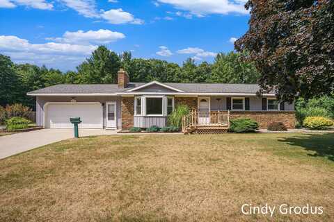 2085 E 95th Street, Newaygo, MI 49337