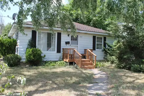 2731 Eastern Avenue SE, Grand Rapids, MI 49507