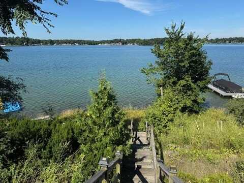 2632 Bartlett Road, Pleasant Lake, MI 49272