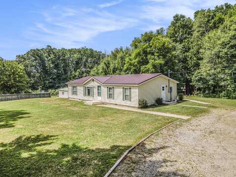 627 N Cooper Street, Newaygo, MI 49337