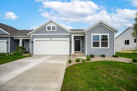 1423 N Village Circle, Kalamazoo, MI 49009