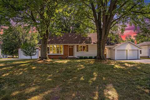 6762 96th Avenue, Zeeland, MI 49464